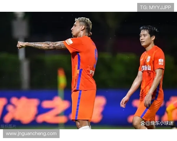 重庆足球队强势领跑全国锦标赛积分榜积分高达98分