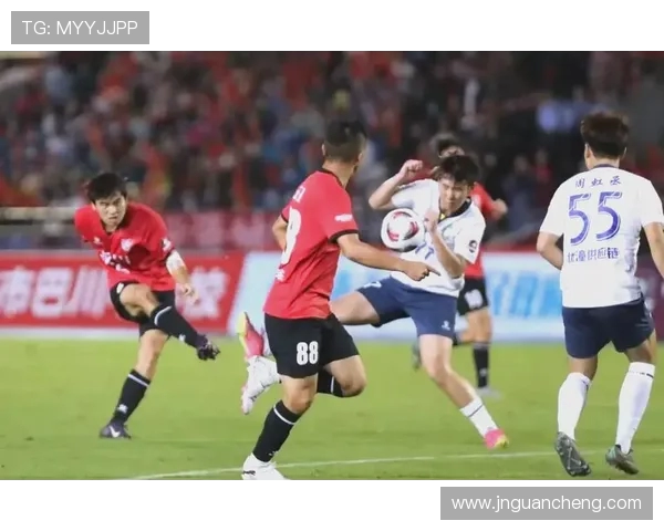 激烈对抗与精彩瞬间 体育赛事背后的故事与精神传承