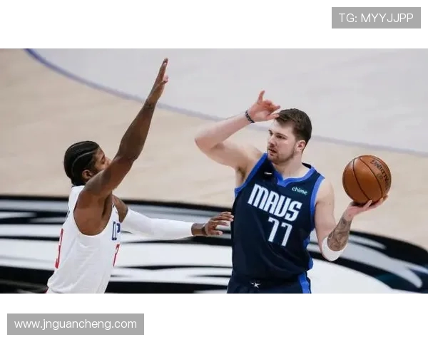 塞那乔其与巴特的精彩对决揭示了足球战术的深层次博弈与球队实力的较量